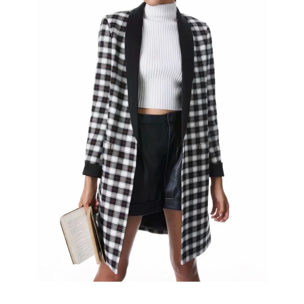 Alice + Olivia Elegant Plaid Blazer Coat